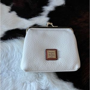 NWT Dooney And Bourke Pebble Grain Leather Clutch